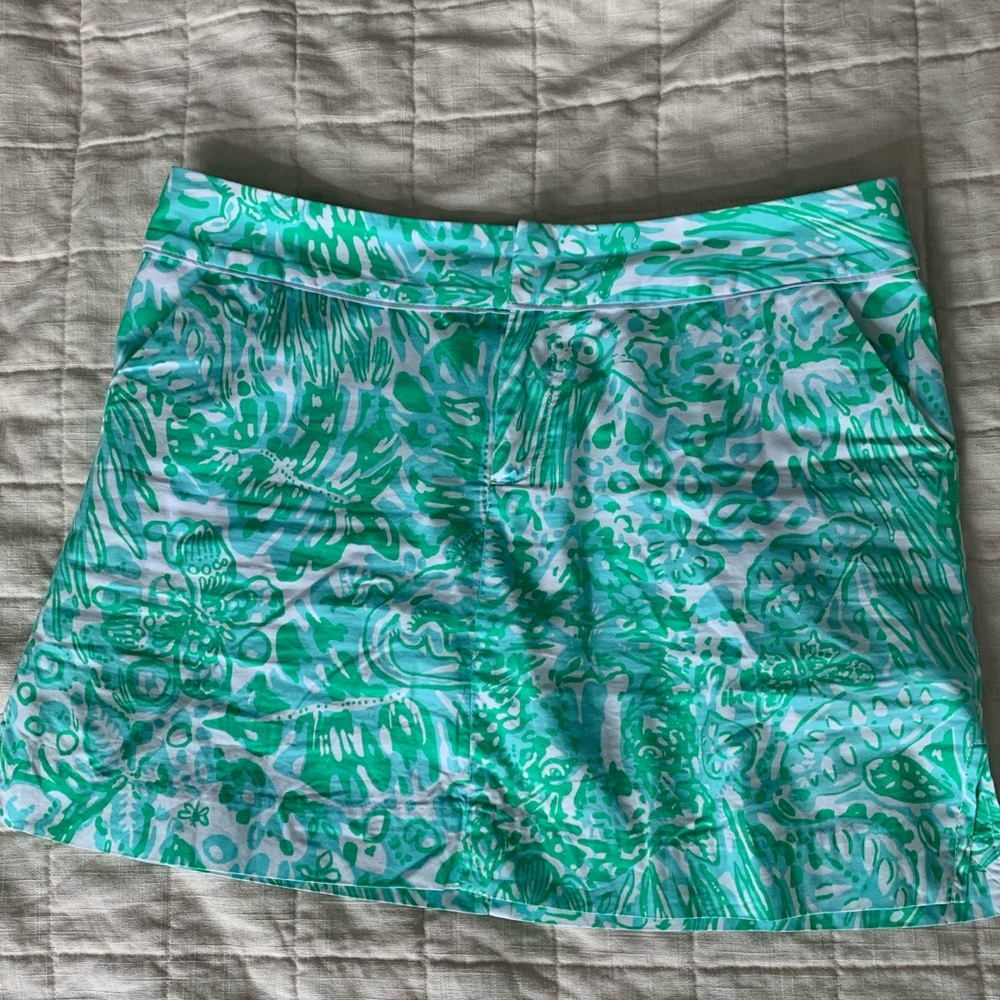Lilly Pulitzer skort size 8